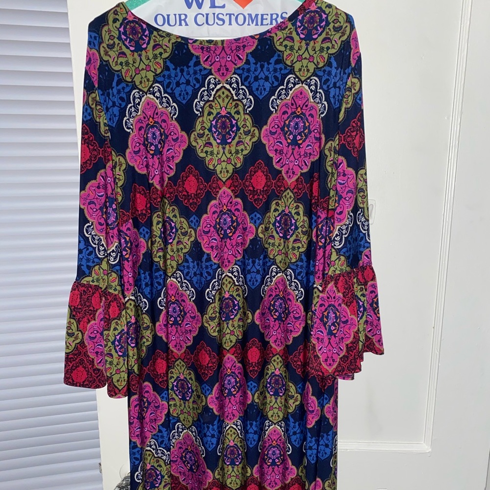 Patterned Dress - Picture 1 of 1